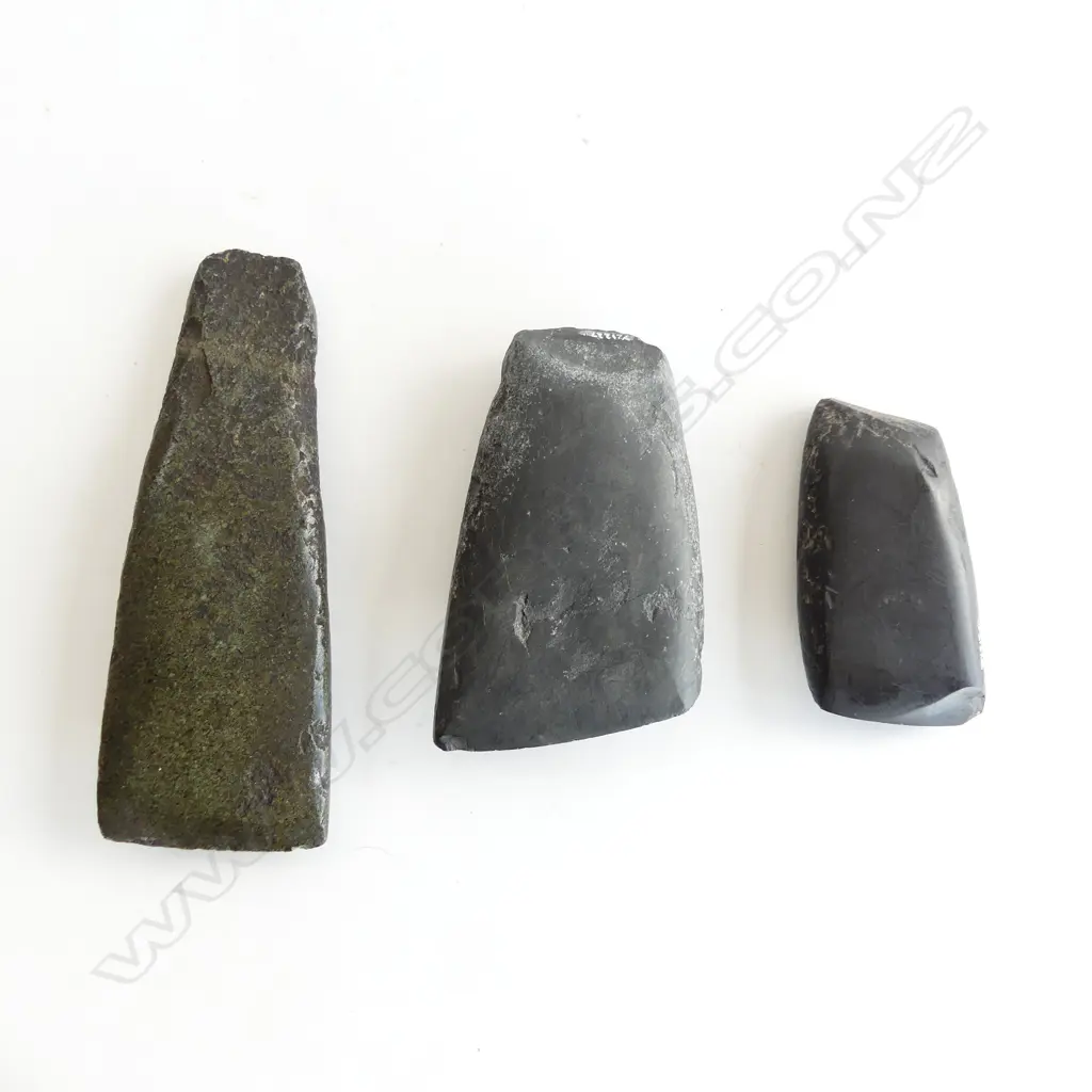 Three Māori pre-European stone toki, Image 1++